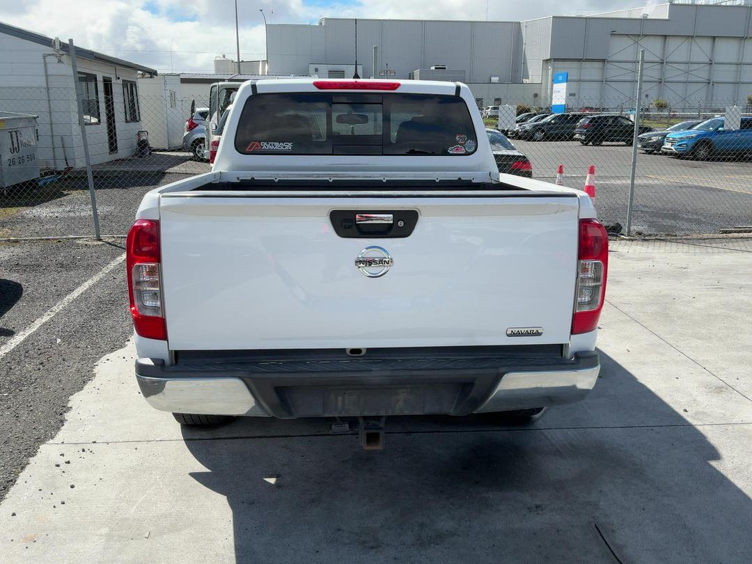 Photo '13' of Nissan Navara ST Photo '13' of Nissan Navara ST