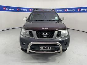 Photo '2' of Nissan Navara