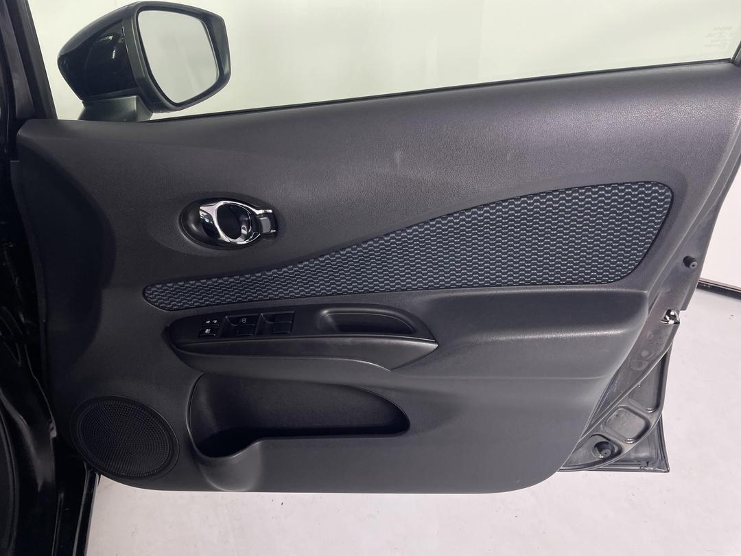 Photo '15' of Nissan Note