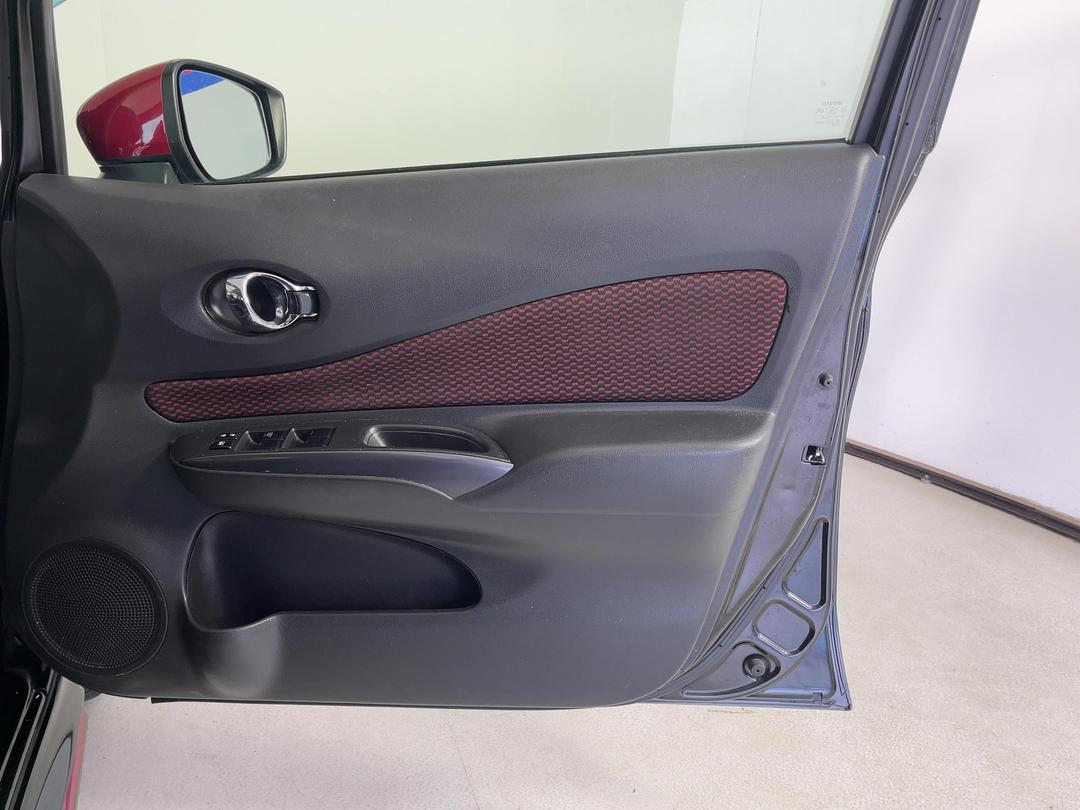Photo '15' of Nissan Note