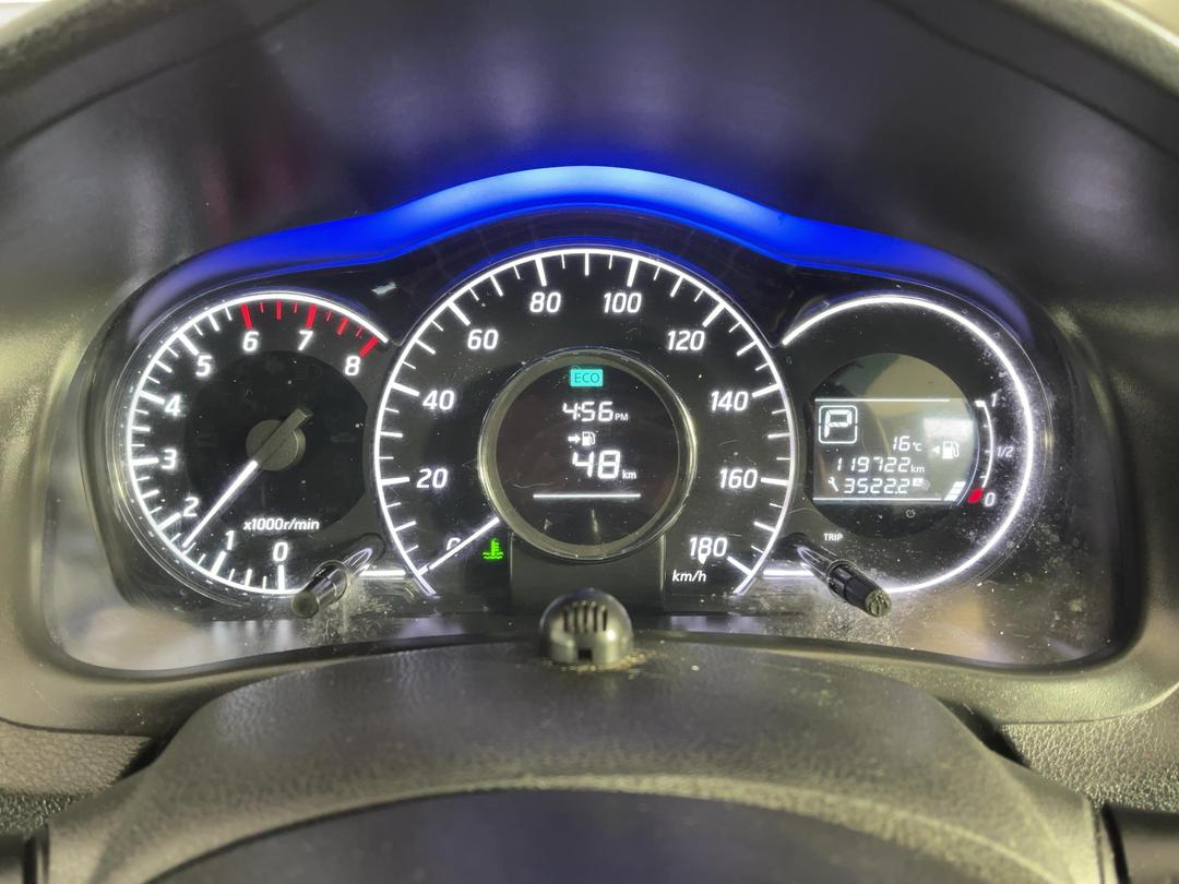 Photo '21' of Nissan Note