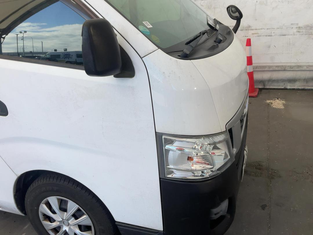 Photo '3' of Nissan NV350 Caravan Photo '3' of Nissan NV350 Caravan
