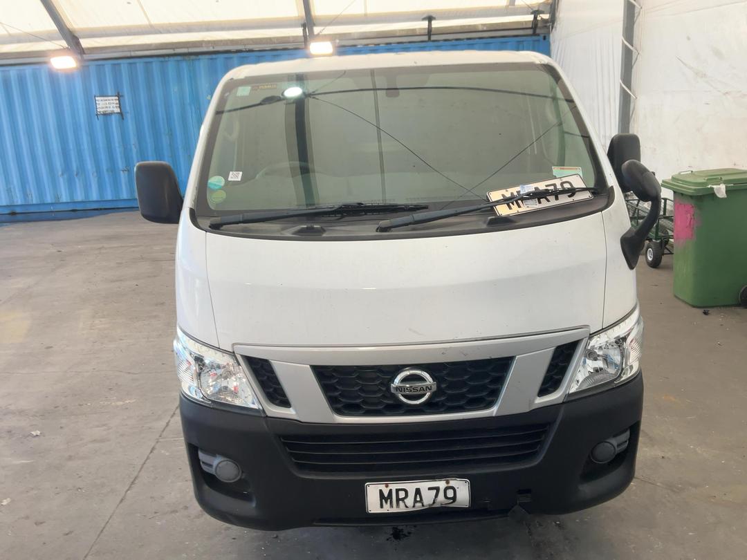 Photo '4' of Nissan NV350 Caravan Photo '4' of Nissan NV350 Caravan