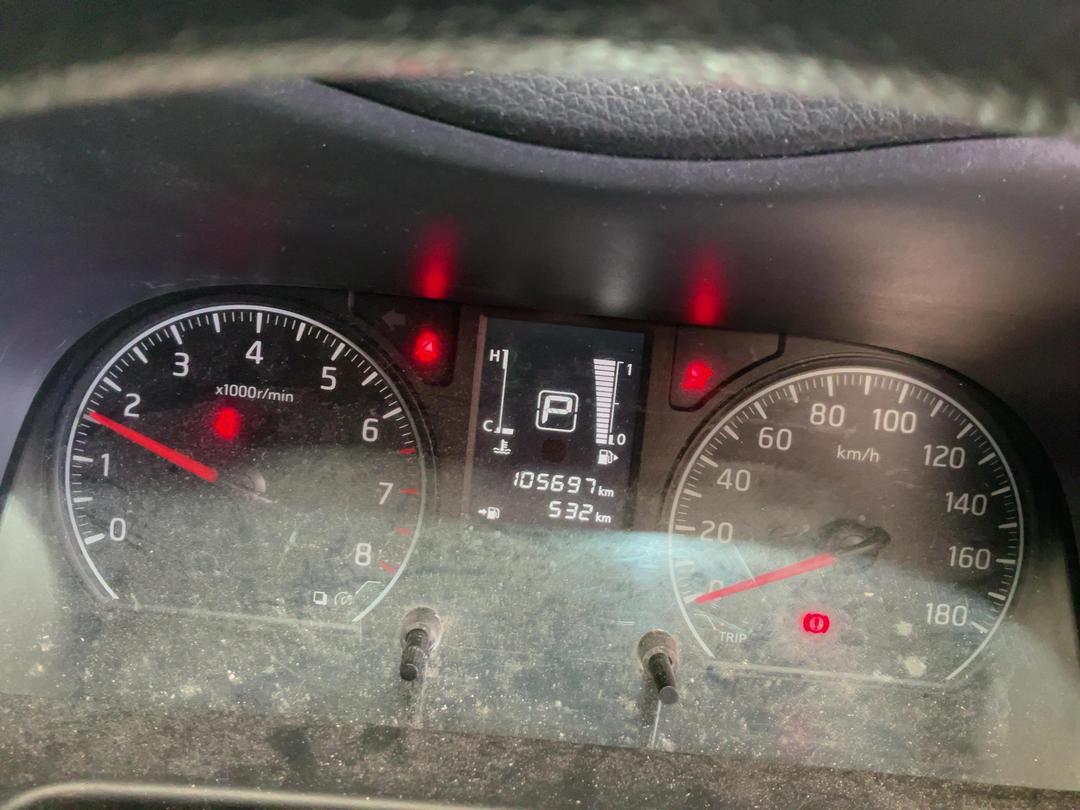 Photo '18' of Nissan NV350 Caravan Photo '18' of Nissan NV350 Caravan