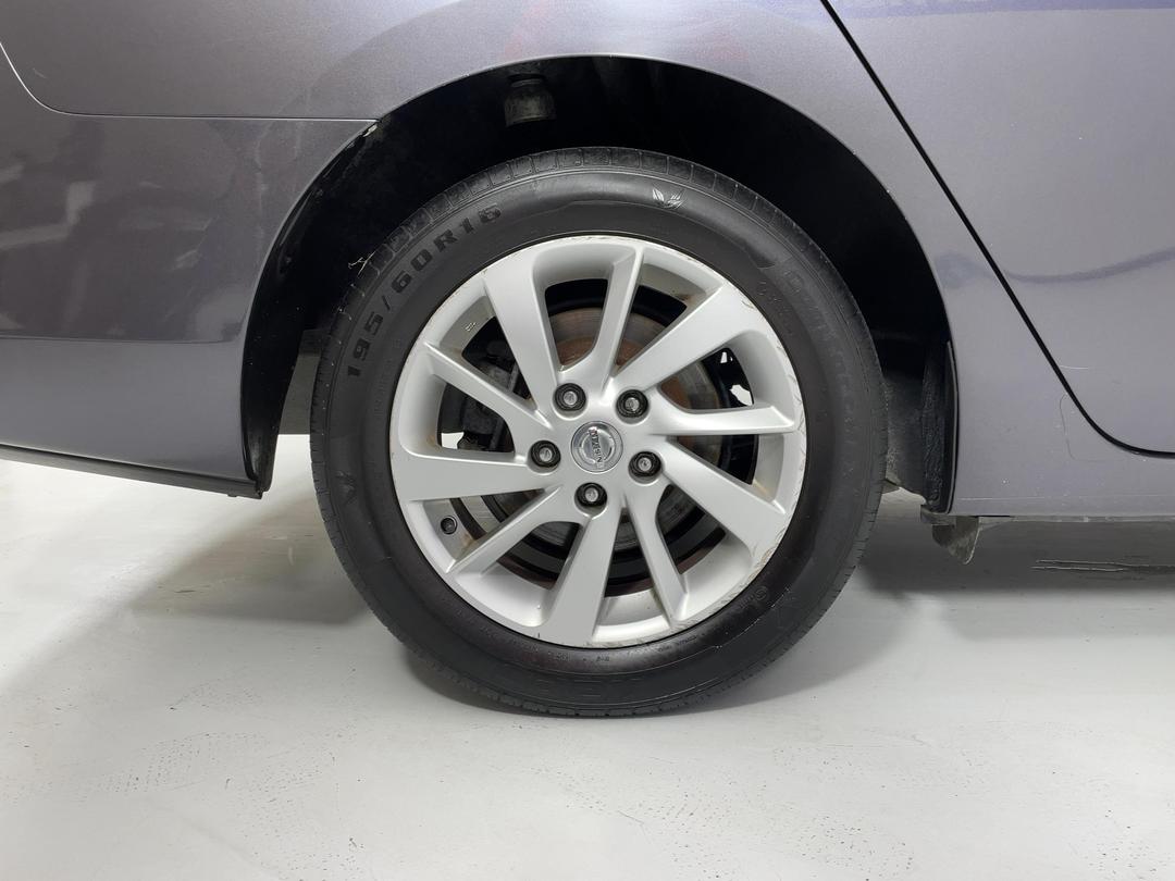 Photo '12' of Nissan Pulsar