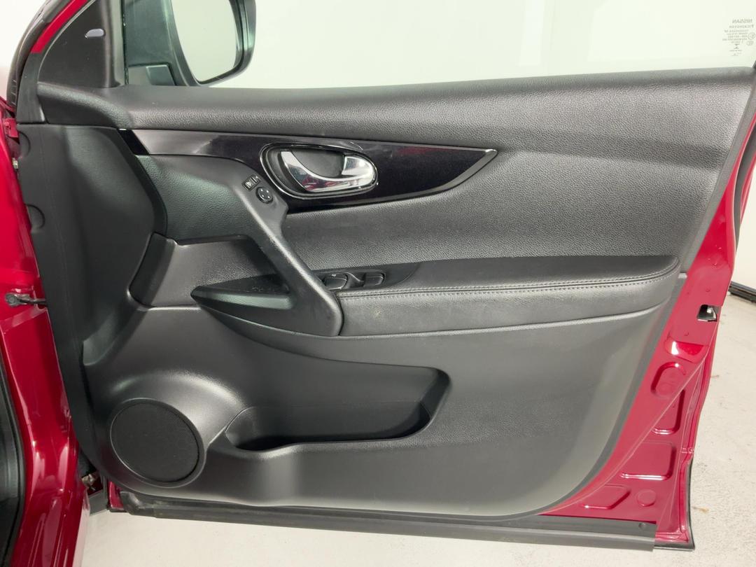 Photo '15' of Nissan Qashqai