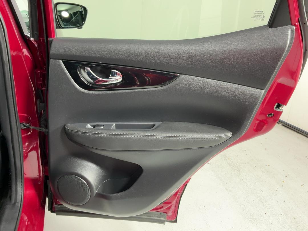 Photo '19' of Nissan Qashqai