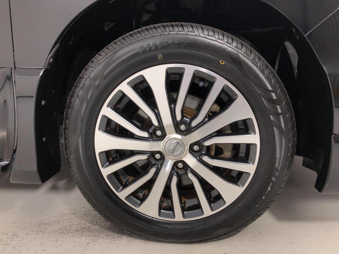 Photo '9' of Nissan Serena