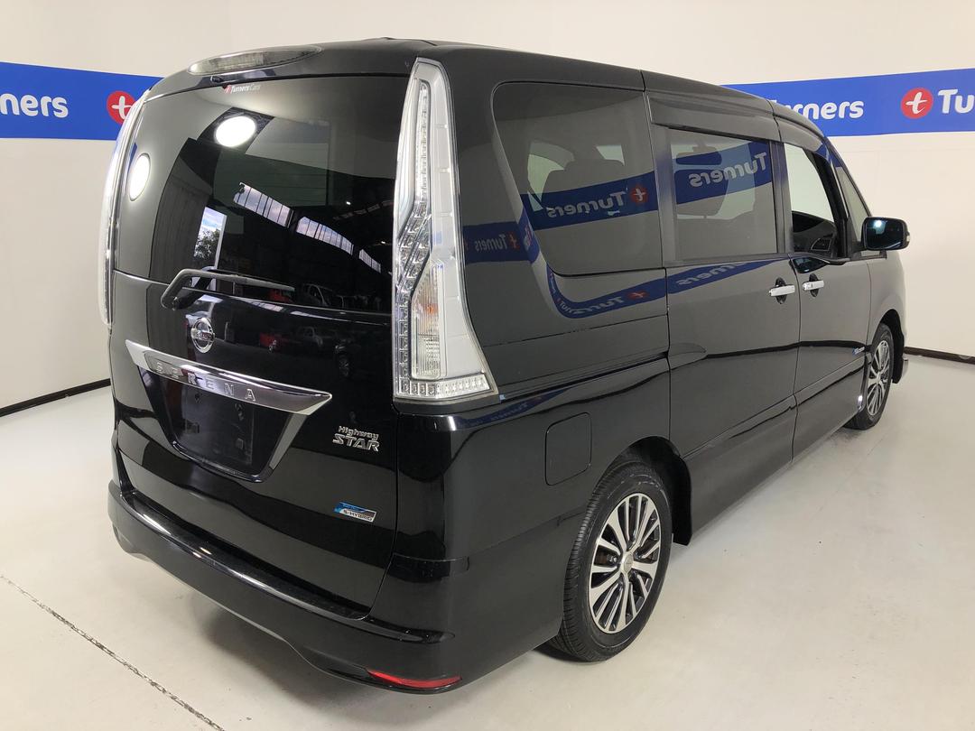 Photo '7' of Nissan Serena