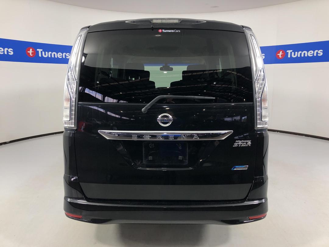 Photo '6' of Nissan Serena