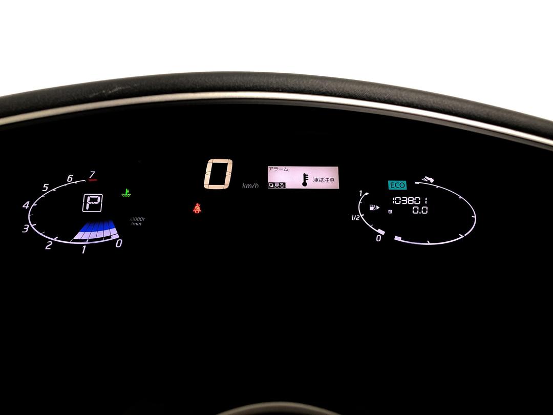 Photo '21' of Nissan Serena