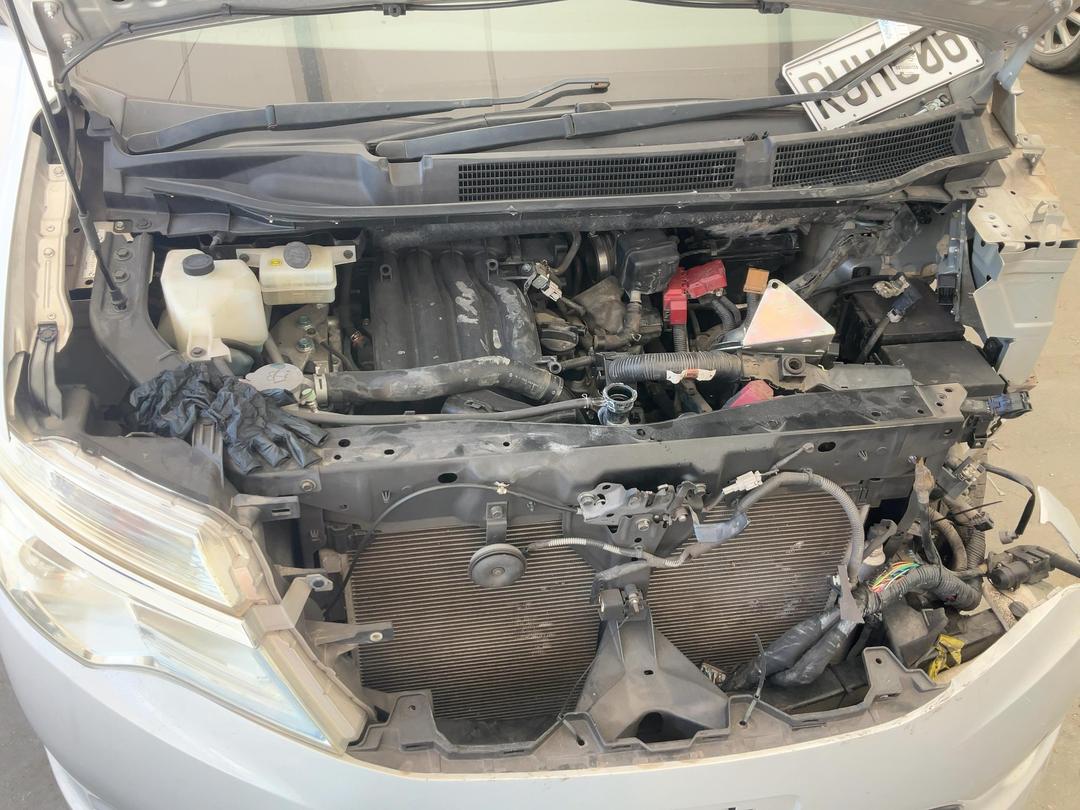 Photo '18' of Nissan Serena Photo '18' of Nissan Serena
