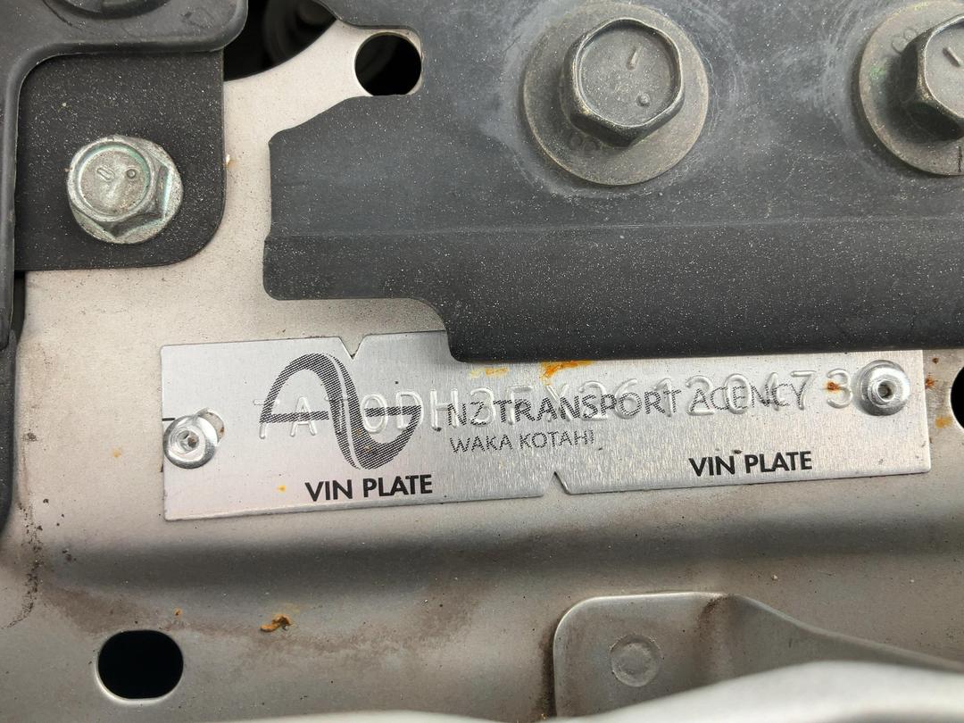 Photo '19' of Nissan Serena Photo '19' of Nissan Serena