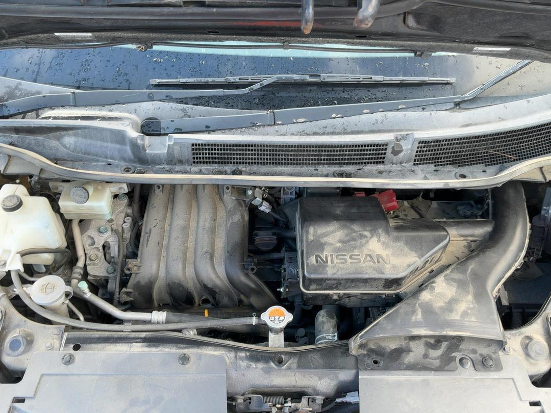 Photo '11' of Nissan Serena Photo '11' of Nissan Serena
