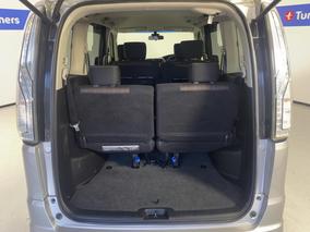 Photo '14' of Nissan Serena