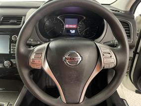 Photo '28' of Nissan Teana