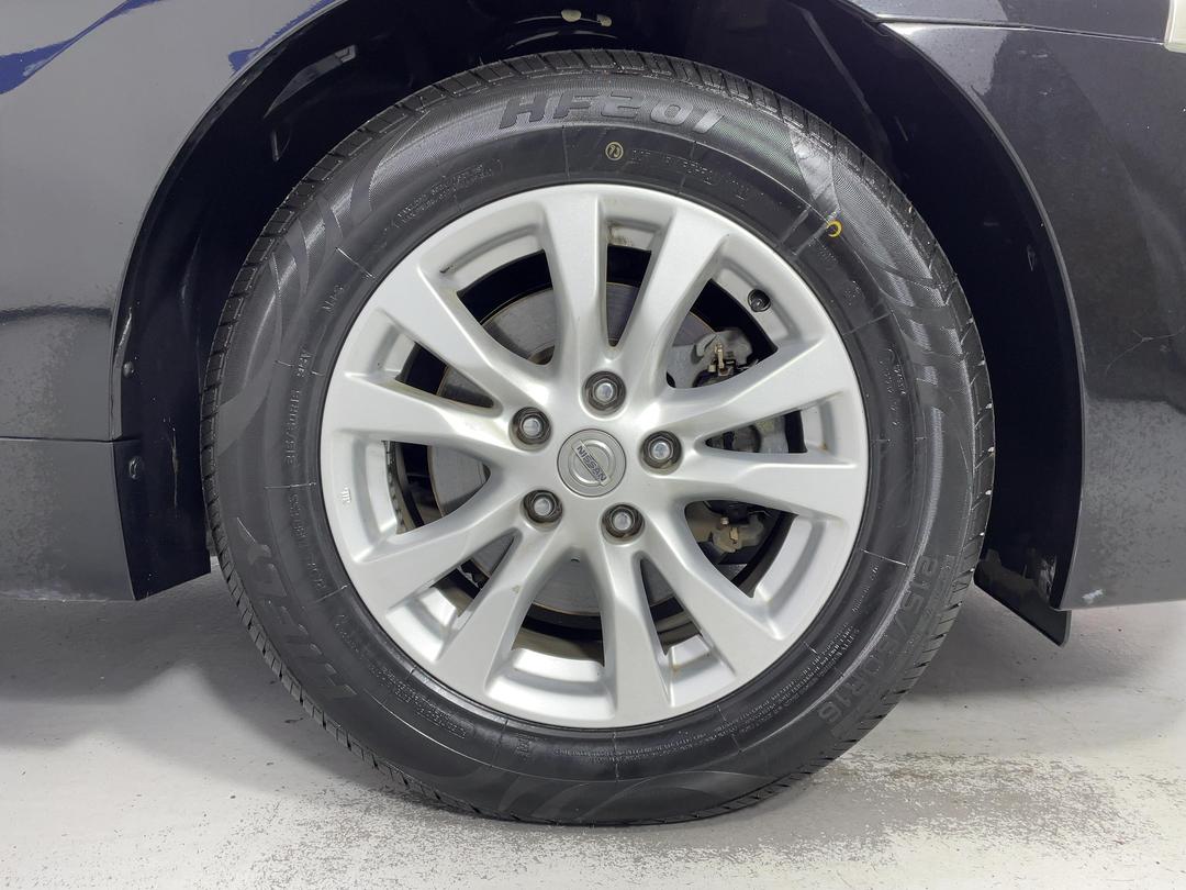 Photo '9' of Nissan Teana