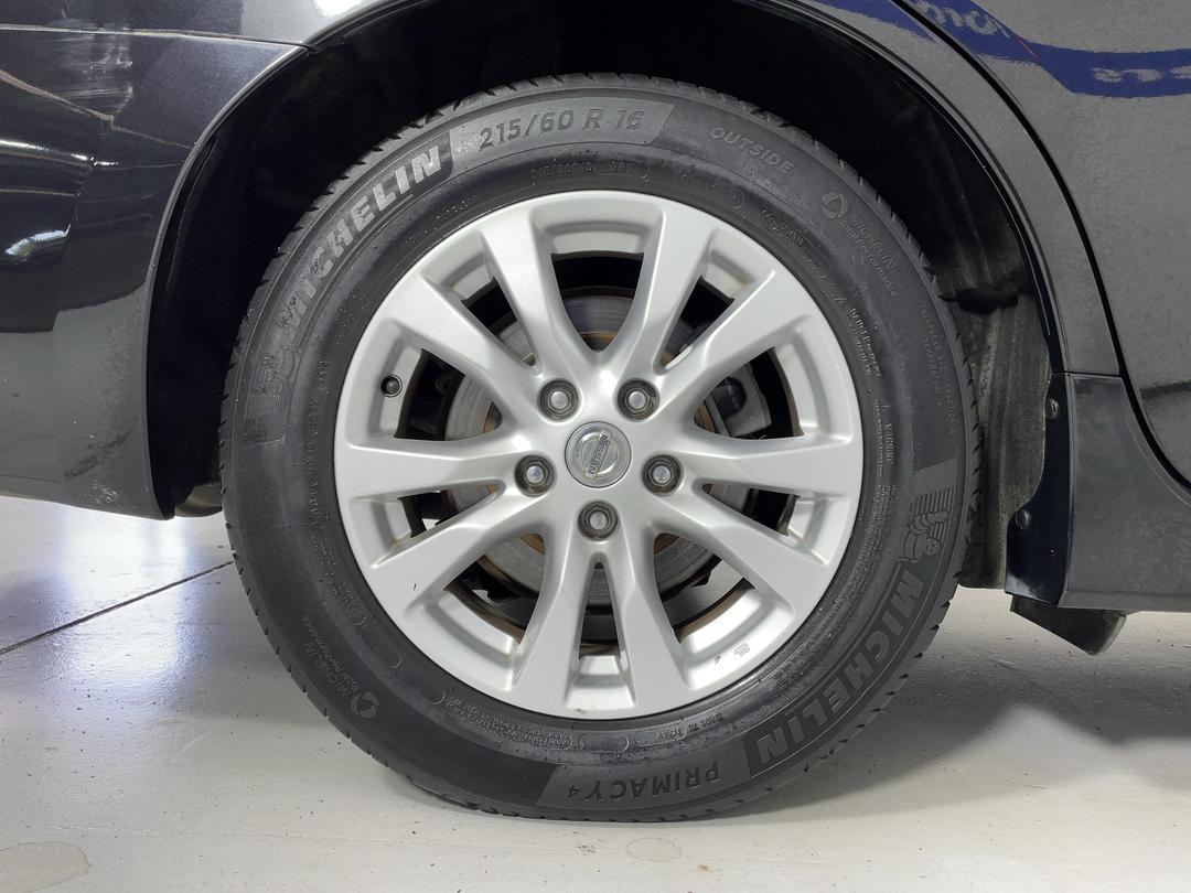 Photo '12' of Nissan Teana