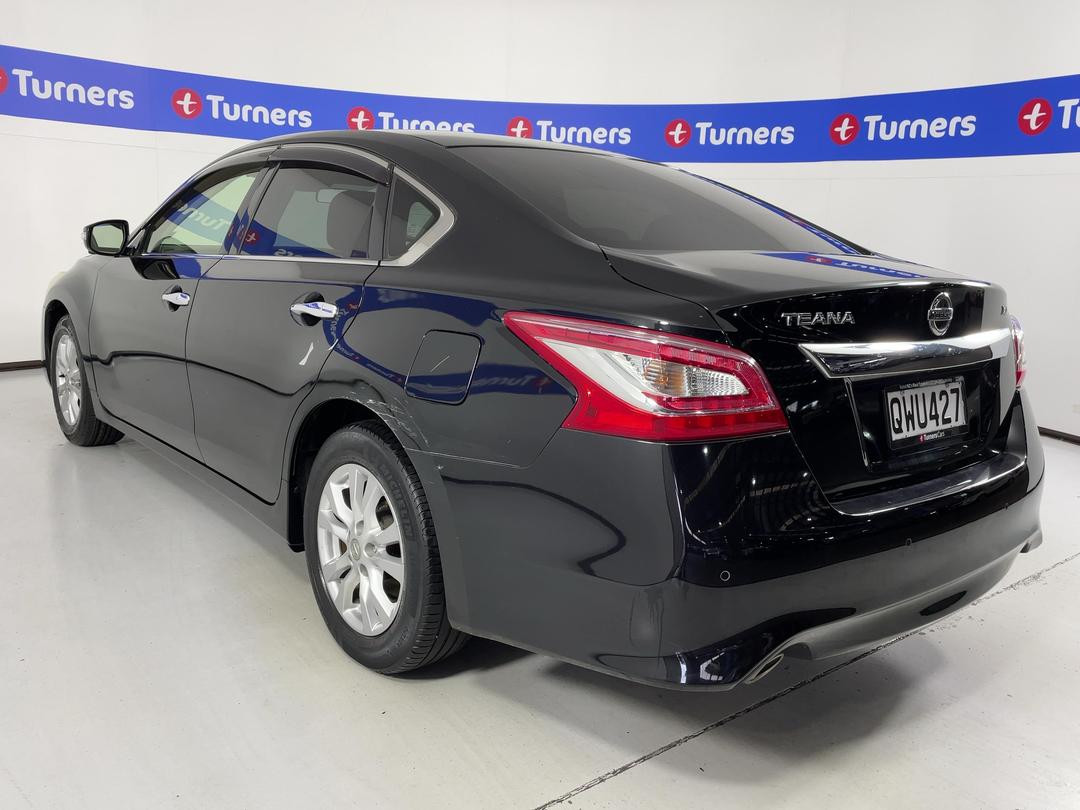 Photo '5' of Nissan Teana