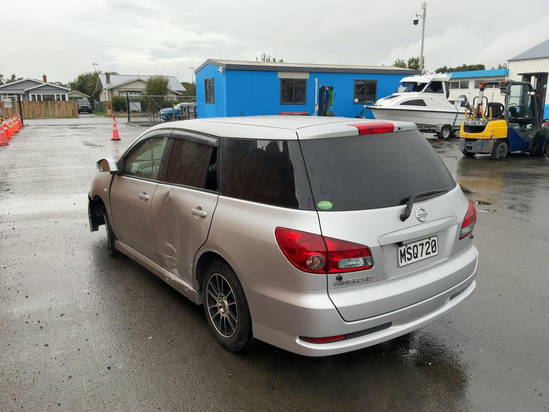 Photo '4' of Nissan Wingroad