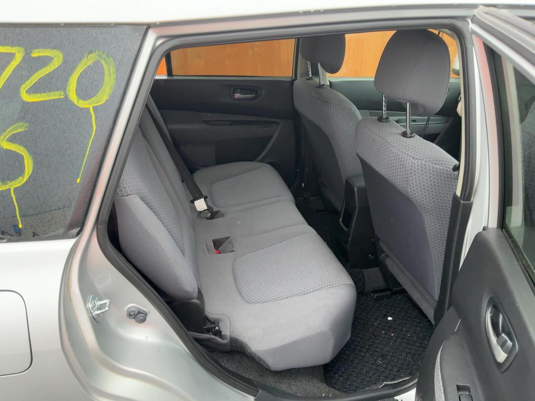 Photo '17' of Nissan Wingroad