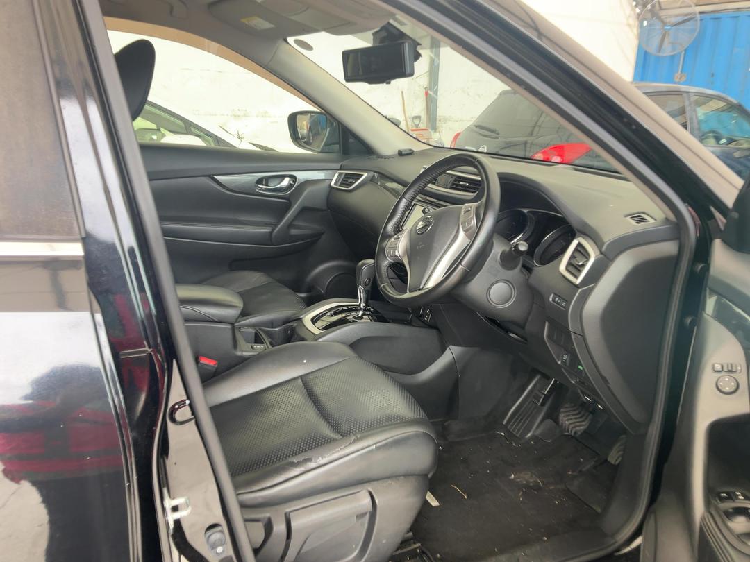 Photo '11' of Nissan X-Trail