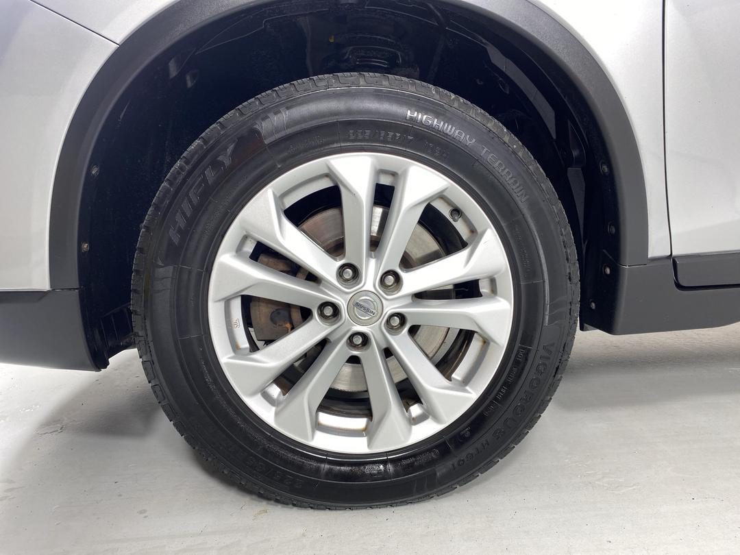 Photo '10' of Nissan X-Trail