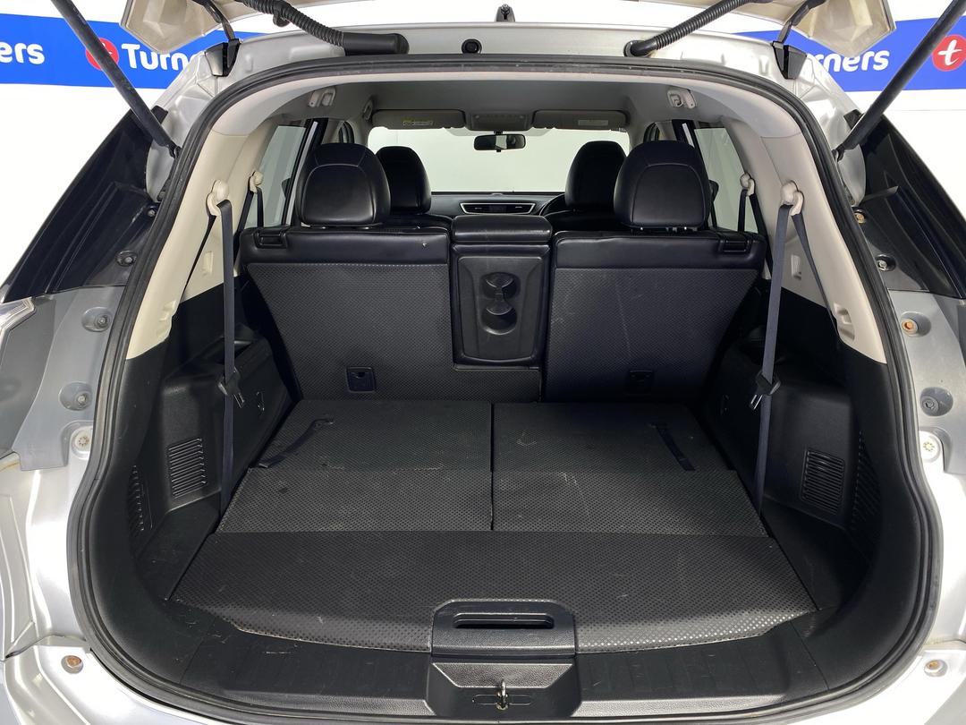 Photo '14' of Nissan X-Trail