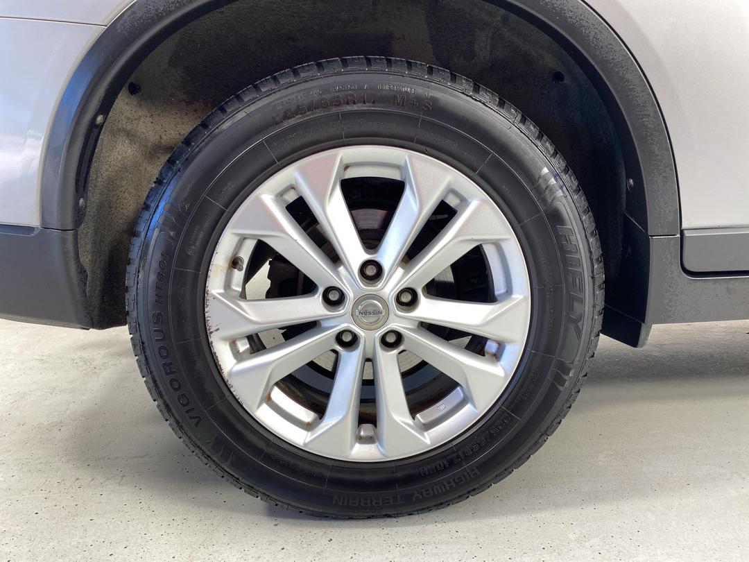 Photo '12' of Nissan X-Trail