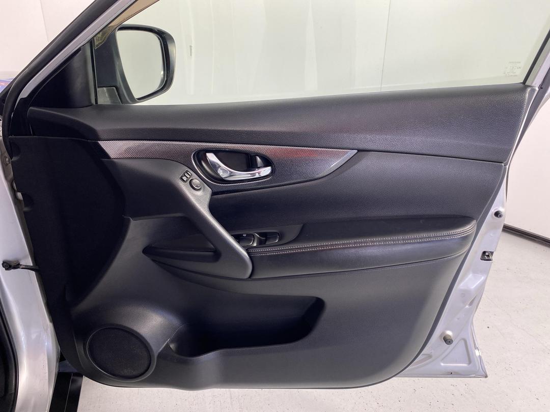 Photo '15' of Nissan X-Trail