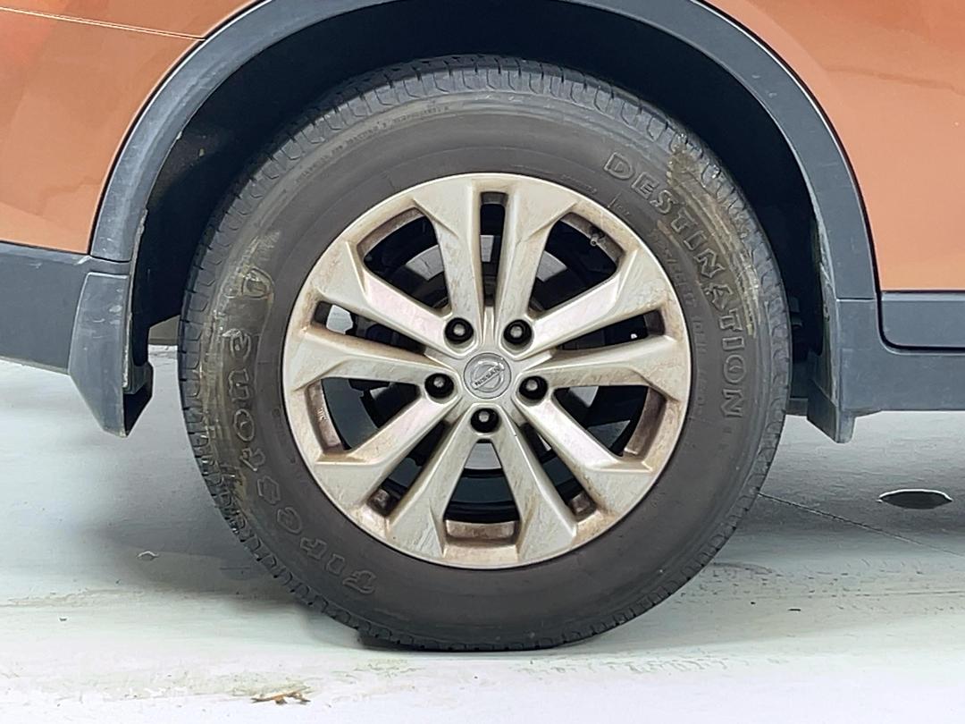 Photo '12' of Nissan X-Trail