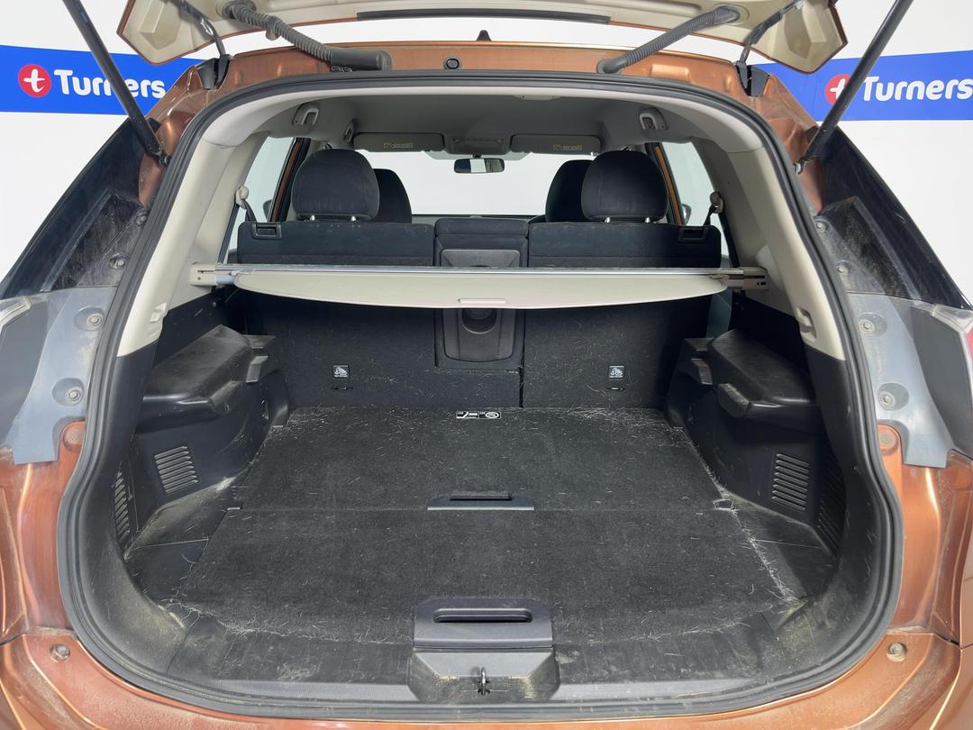 Photo '14' of Nissan X-Trail