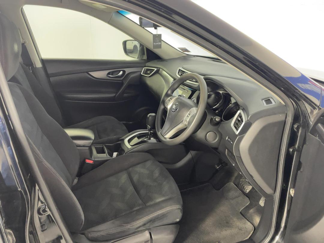 Photo '16' of Nissan X-Trail
