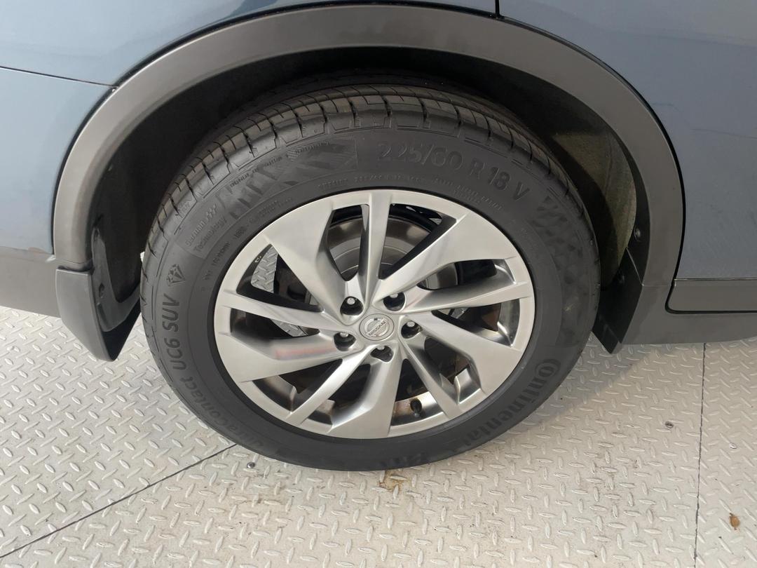 Photo '12' of Nissan X-Trail