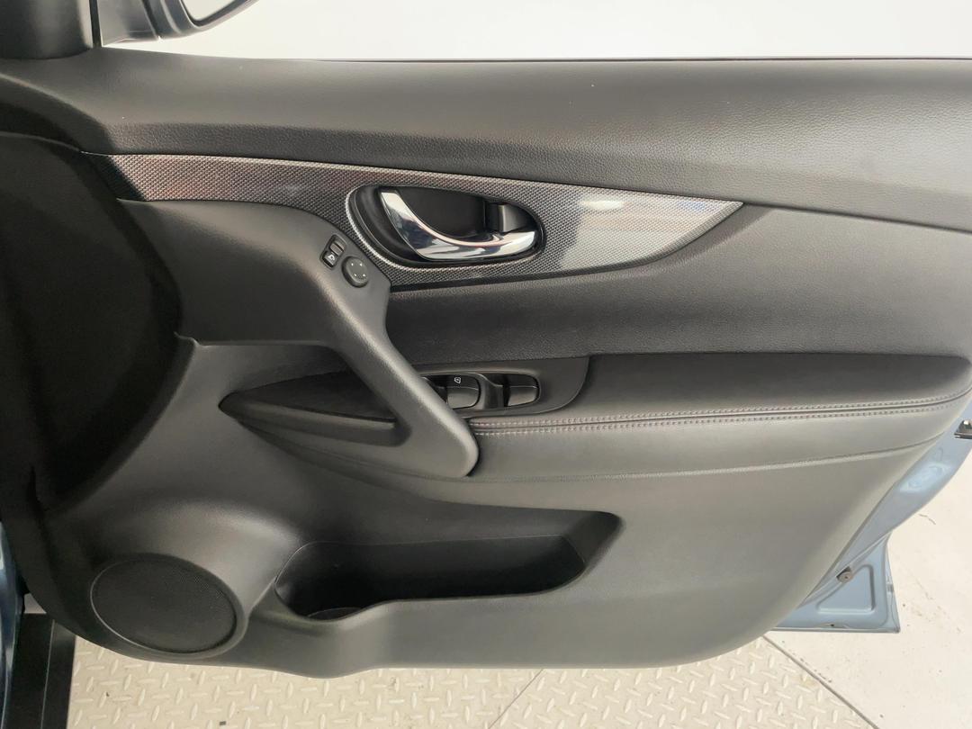 Photo '15' of Nissan X-Trail