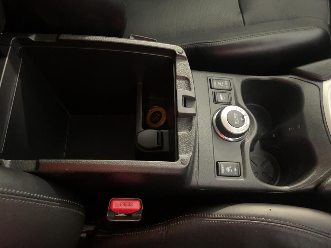 Photo '32' of Nissan X-Trail