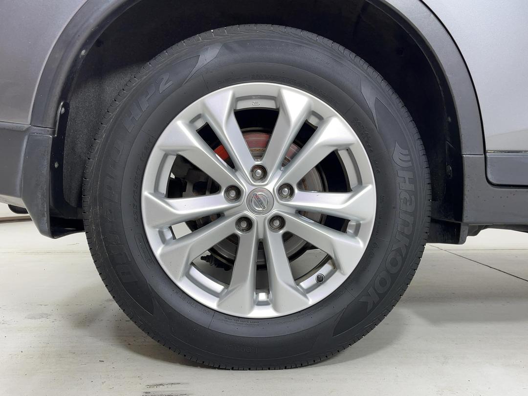Photo '12' of Nissan X-Trail