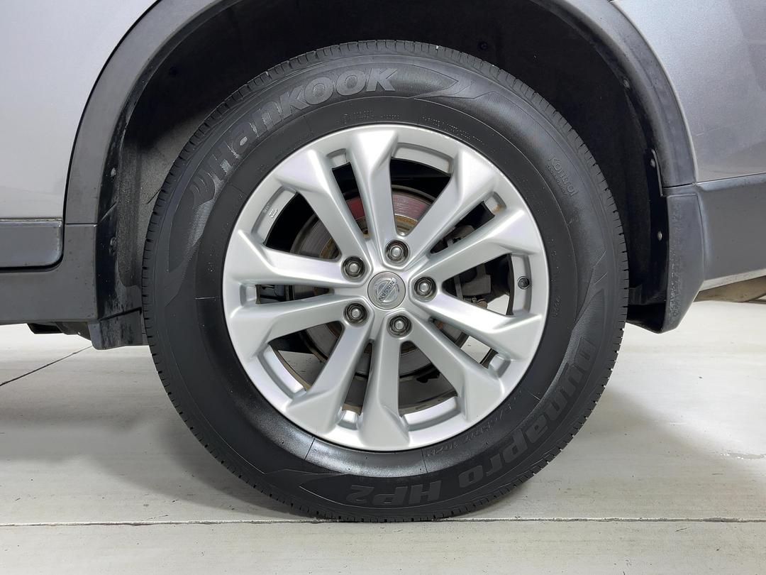 Photo '11' of Nissan X-Trail