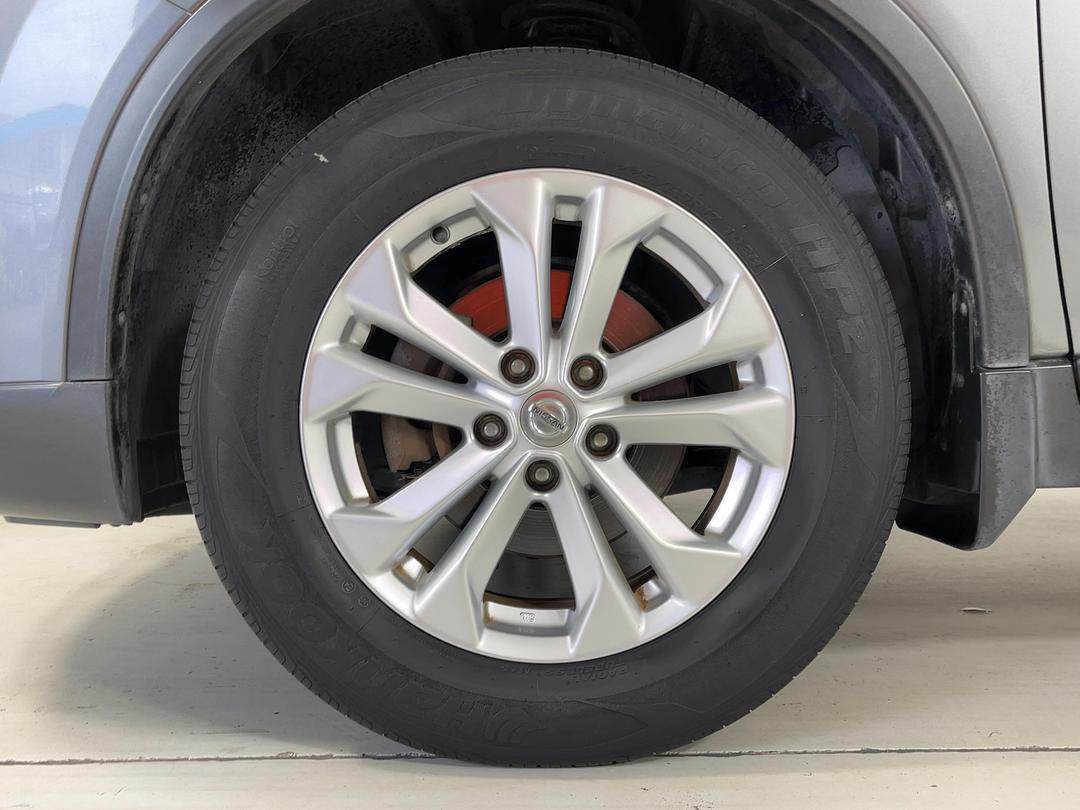 Photo '10' of Nissan X-Trail