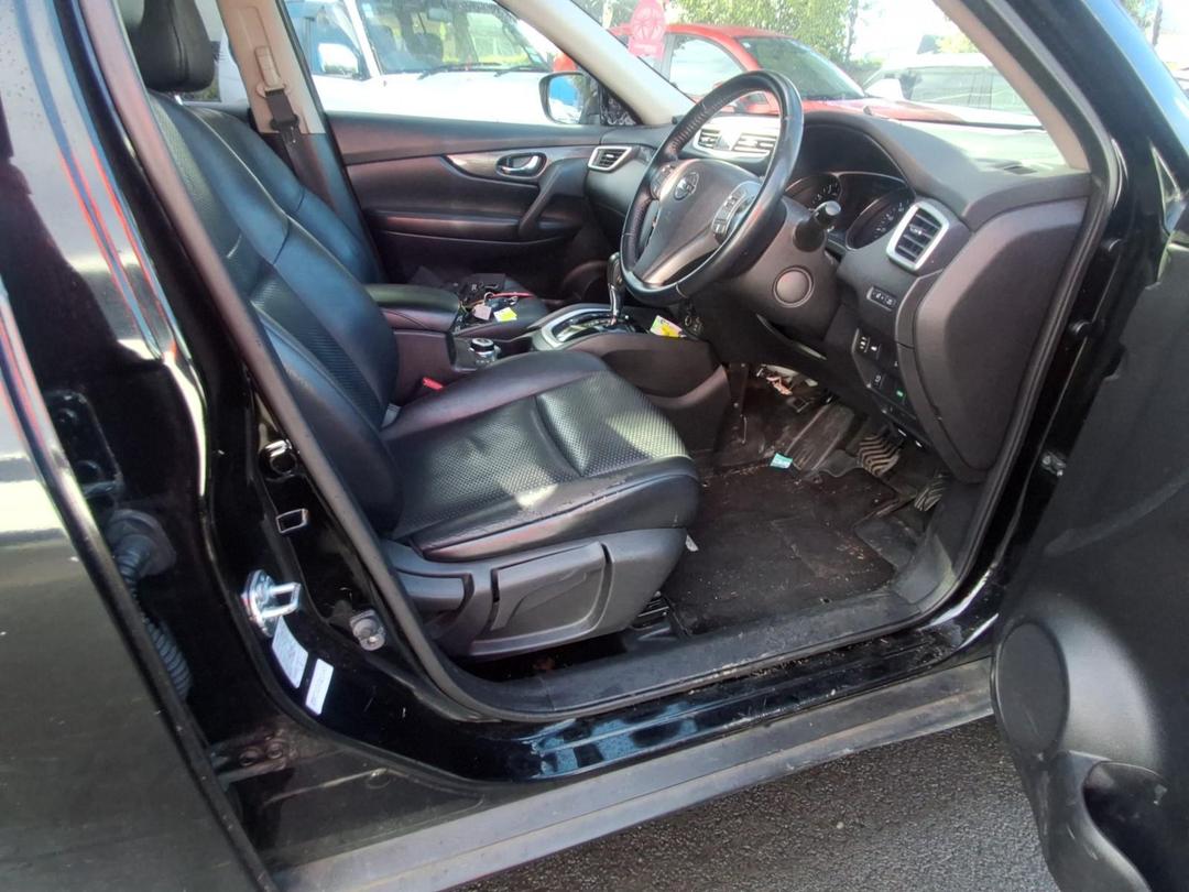 Photo '12' of Nissan X-Trail