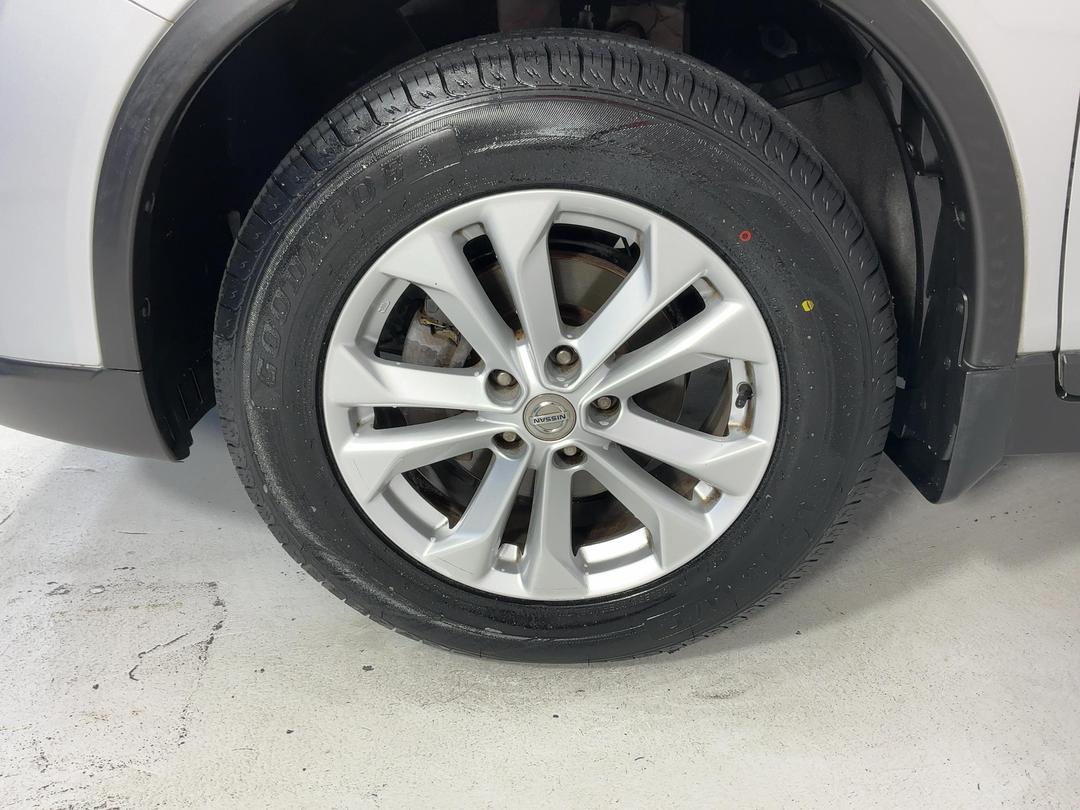 Photo '10' of Nissan X-Trail
