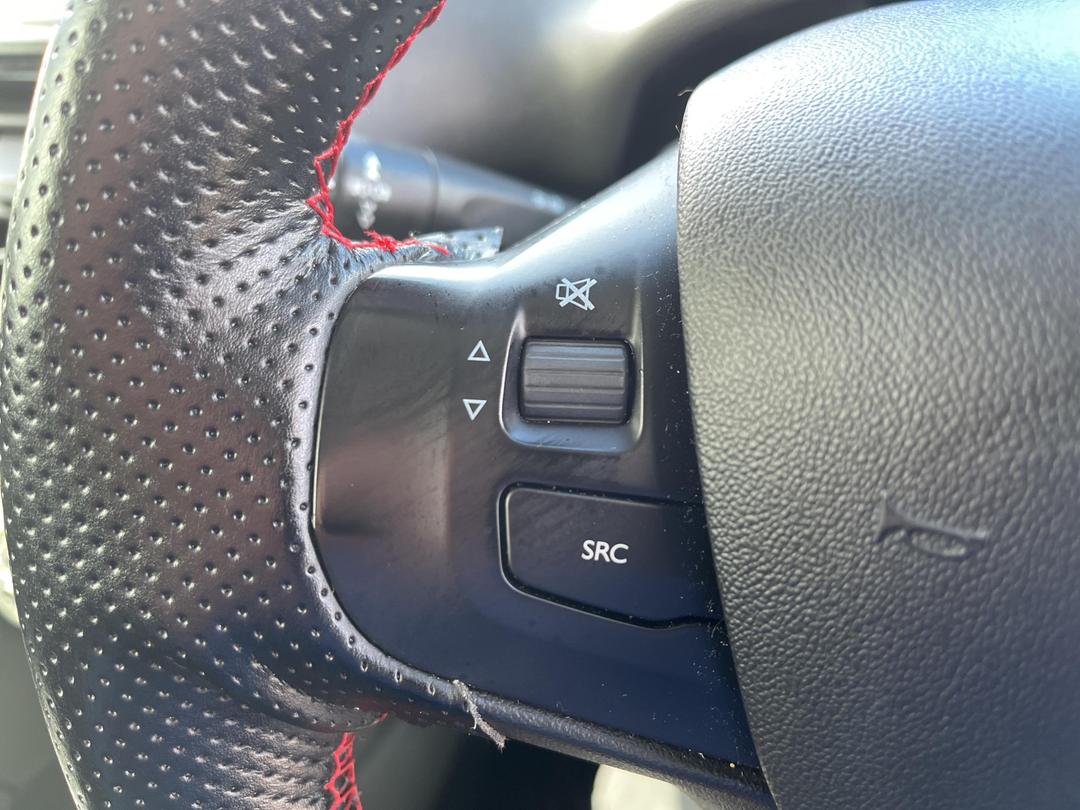 Photo '25' of Peugeot 208