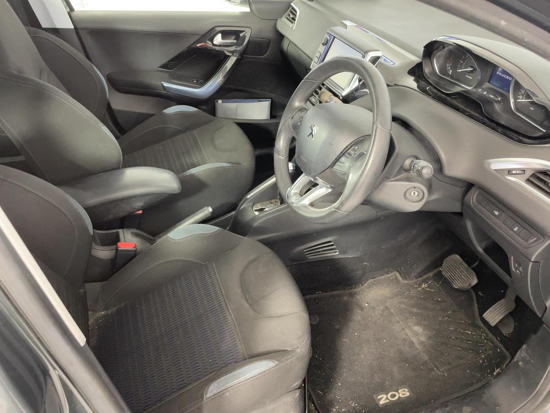 Photo '14' of Peugeot 208 Allure Photo '14' of Peugeot 208 Allure