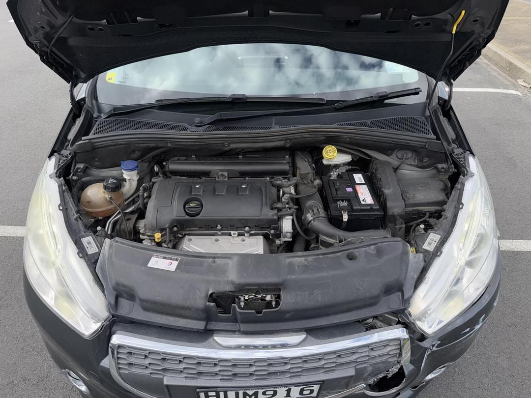 Photo '16' of Peugeot 208 Allure Photo '16' of Peugeot 208 Allure