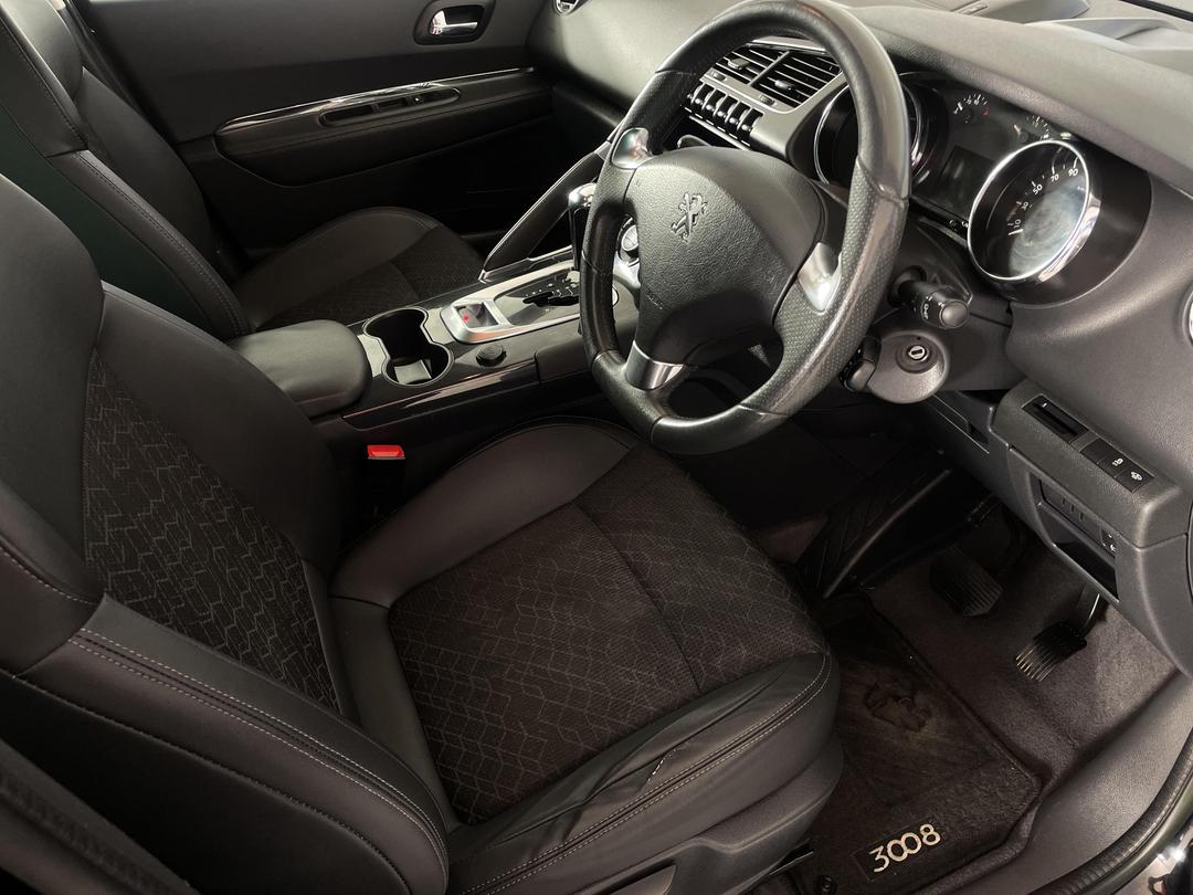 Photo '16' of Peugeot 3008