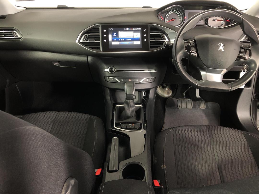 Photo '17' of Peugeot 308