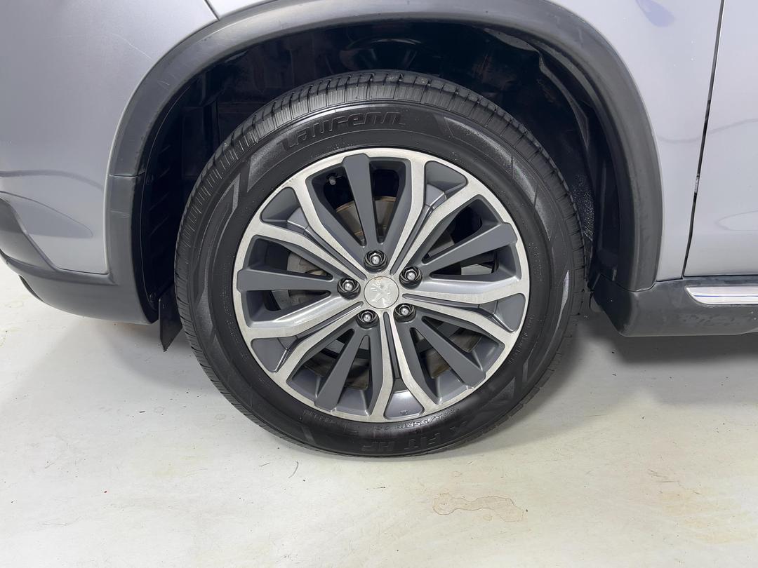 Photo '10' of Peugeot 4008