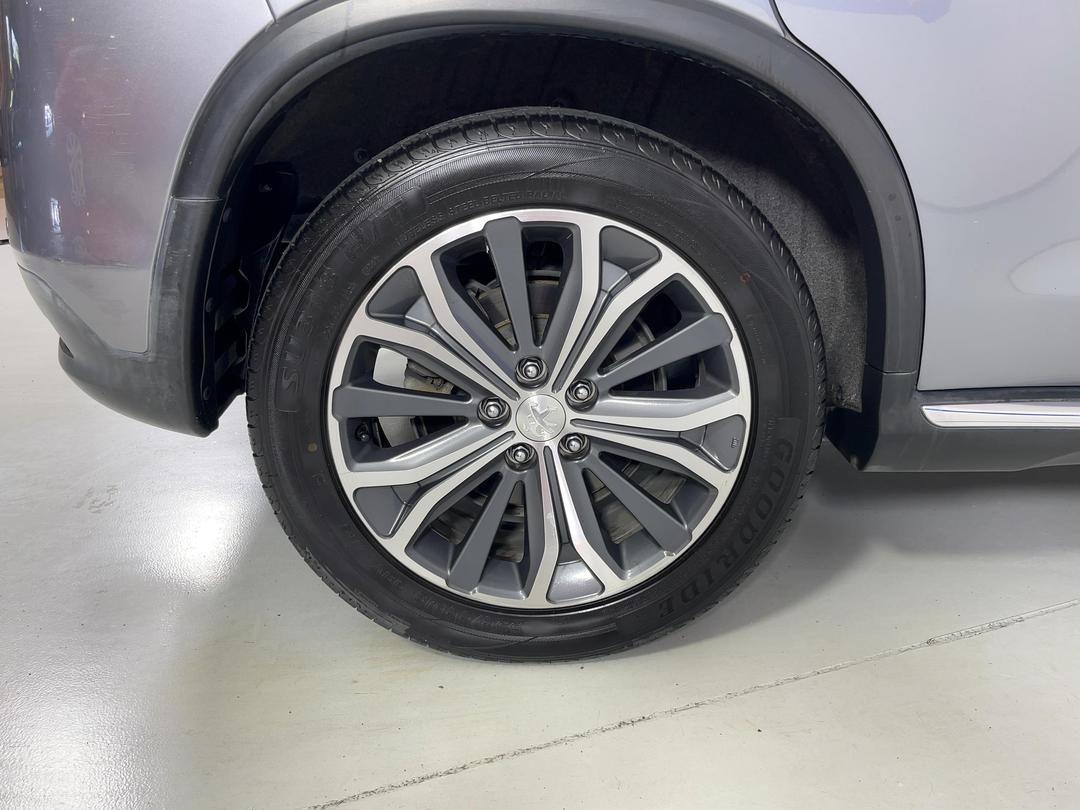 Photo '12' of Peugeot 4008