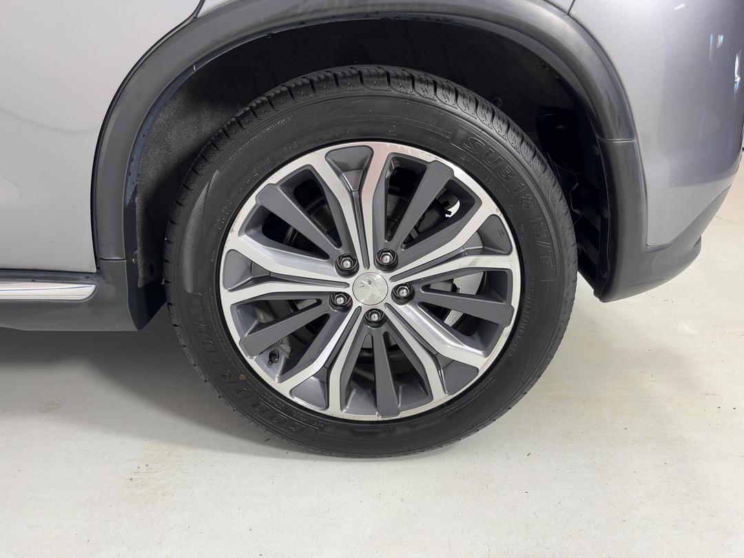 Photo '11' of Peugeot 4008