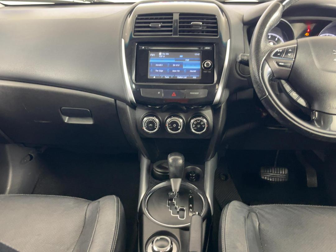 Photo '18' of Peugeot 4008